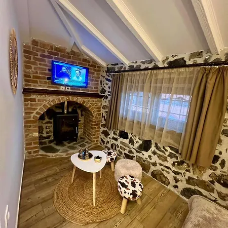 Patriko Mountain Παλαιός Άγιος Αθανάσιος